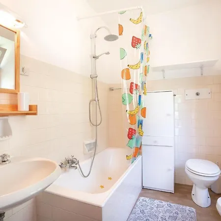 Awesome In Vacciago W/ 2 Bedrooms