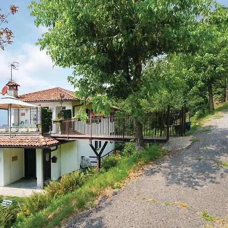 Apartment Awesome In Vacciago W/ 2 Bedrooms *